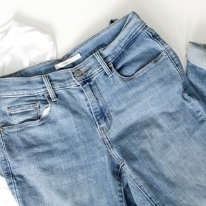 Levi's Straight Jeans, Light Blue Wash / Size 6